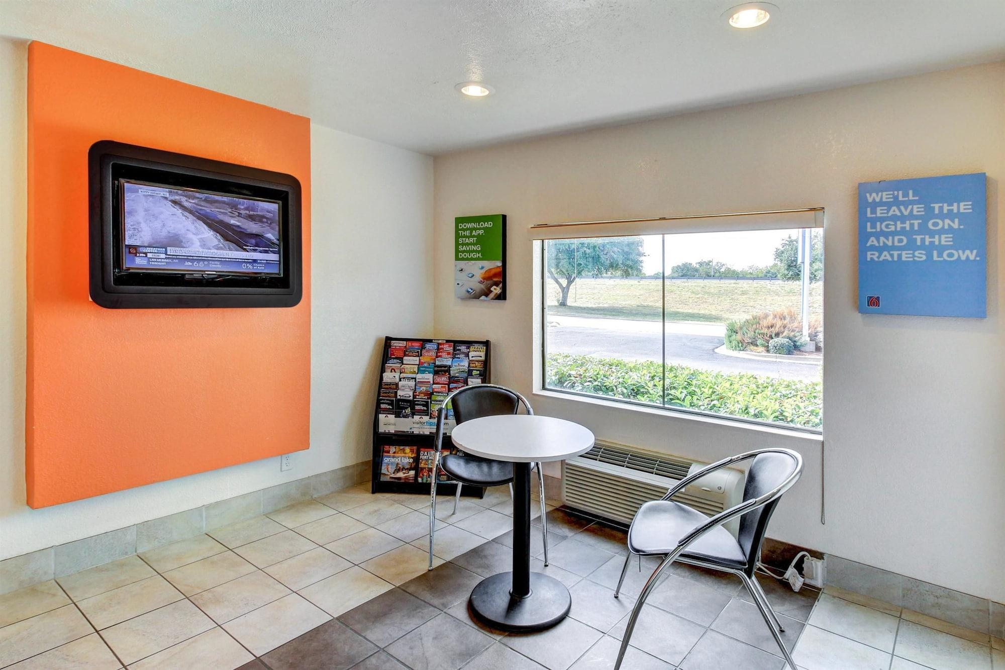 Days Inn By Wyndham Waco University Area 外观 照片