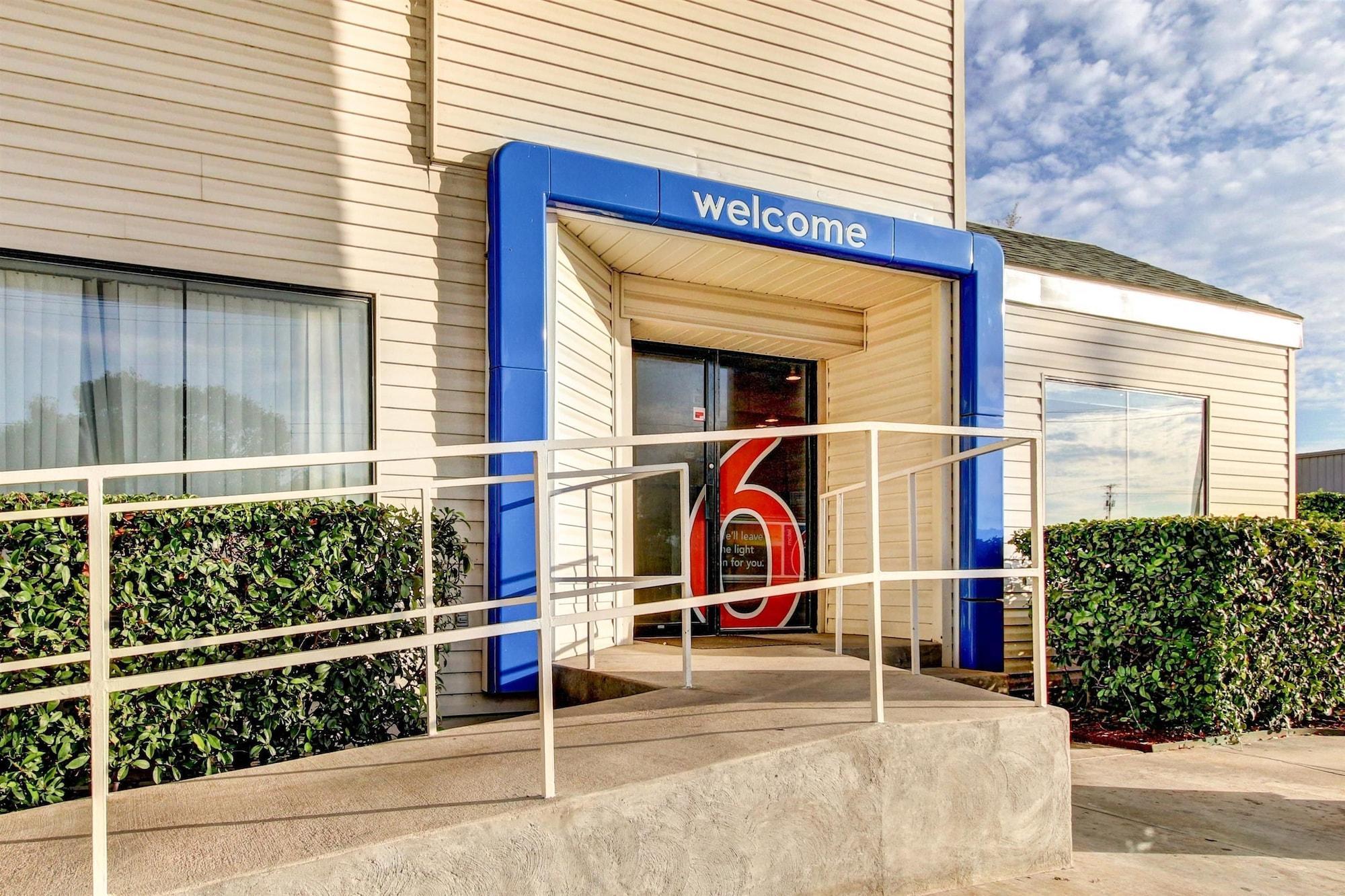 Days Inn By Wyndham Waco University Area 外观 照片