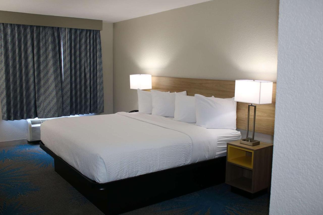 Days Inn By Wyndham Waco University Area 外观 照片